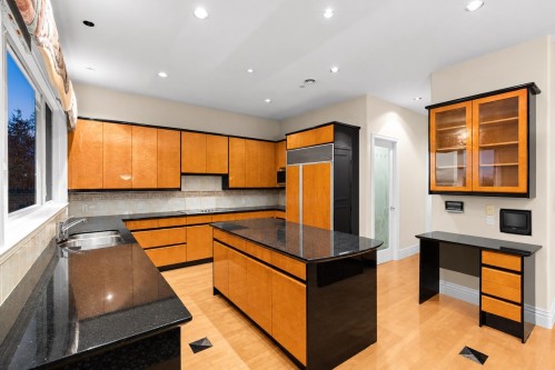1579 Errigal Place, West Vancouver, BC 