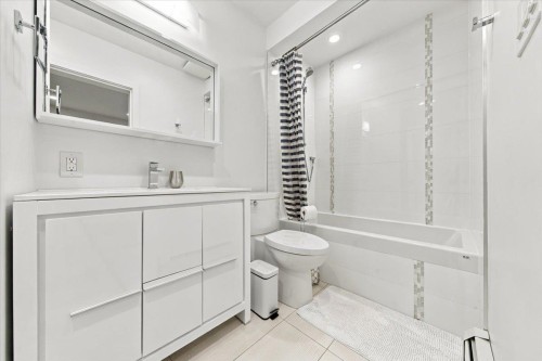 1095 Keith Road W, North Vancouver, BC 