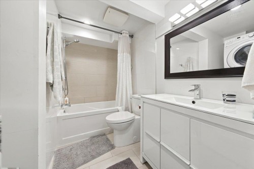1095 Keith Road W, North Vancouver, BC 