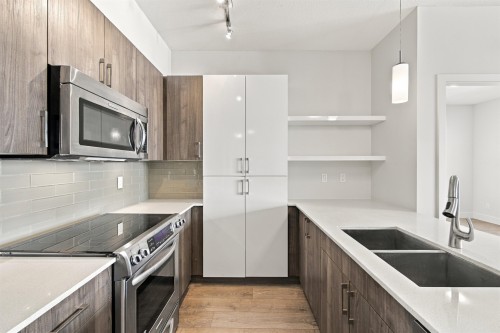 410-630 Como Lake Avenue  Coquitlam, BC V3J 0E4