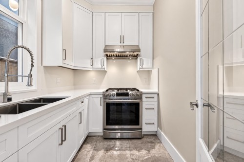 10346 Odlin Road, Richmond, BC 