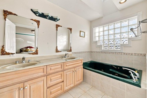 3895 Glendale Street, Vancouver, BC 