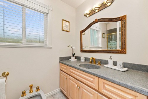 3895 Glendale Street, Vancouver, BC 