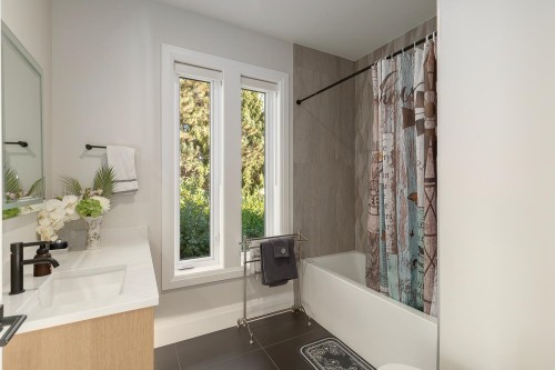 5747 Newton Wynd, Vancouver, BC 