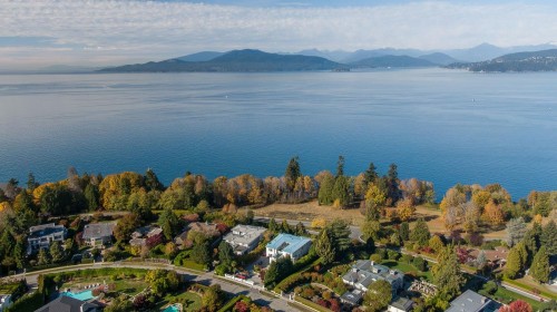 5747 Newton Wynd, Vancouver, BC 