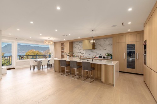 5747 Newton Wynd, Vancouver, BC 