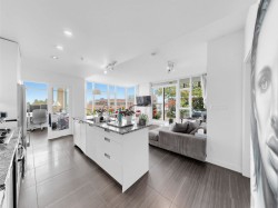 865-2080 Broadway W Vancouver, BC V6J 0C7