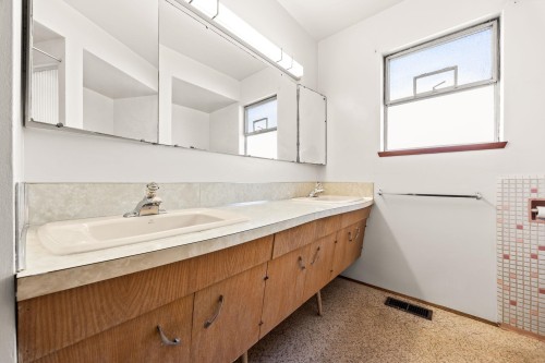 7649 Vivian Drive, Vancouver, BC 