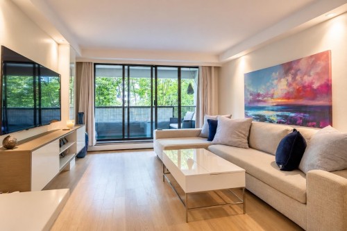 402-4134 Maywood Street  Burnaby, BC V5H 4C9