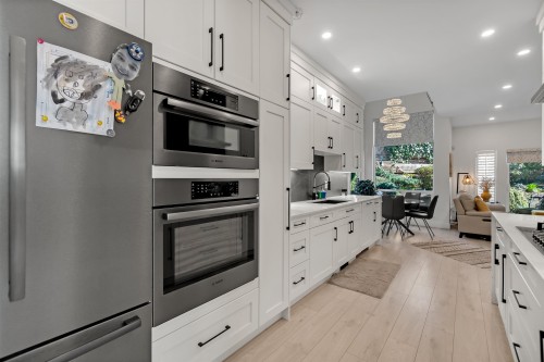 1273-3Rd Street, West Vancouver, BC 