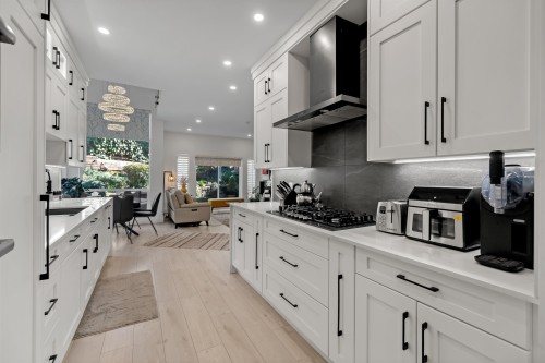 1273-3Rd Street, West Vancouver, BC 