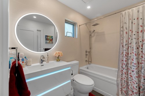 1273-3Rd Street, West Vancouver, BC 