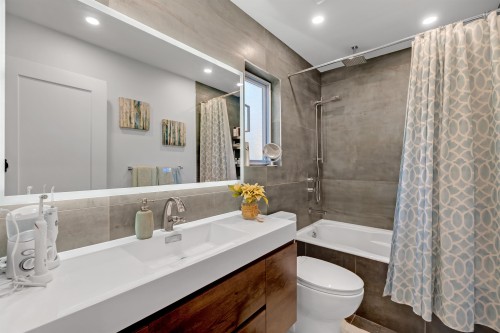 1273-3Rd Street, West Vancouver, BC 