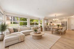104-2815 Yew Street  Vancouver, BC V6K 3H6