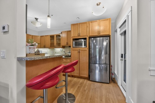 3648 1St Avenue W, Vancouver, BC 