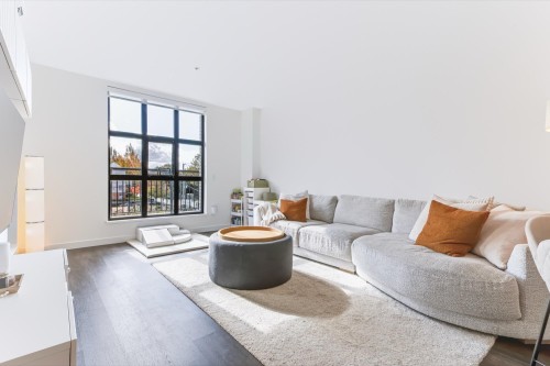200-2446 Shaughnessy Street  Port Coquitlam, BC V3C 3E5