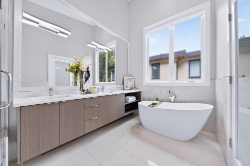 31 Glenmore Drive, West Vancouver, BC 