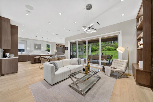 31 Glenmore Drive, West Vancouver, BC 