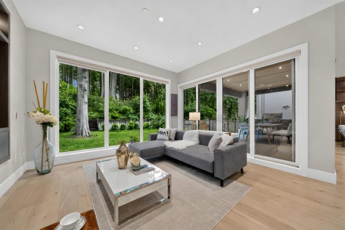31 Glenmore Drive, West Vancouver, BC 