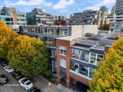 322-638 7th Avenue W Vancouver, BC V5Z 1B5