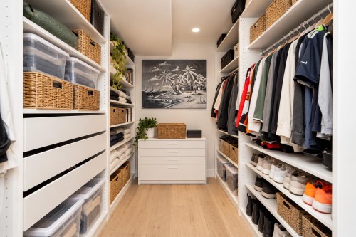 1361 15Th Street E, North Vancouver, BC 