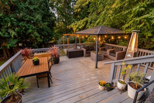 1361 15Th Street E, North Vancouver, BC 