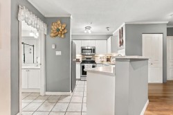 223-760 Kingsway  Vancouver, BC V5V 3C1