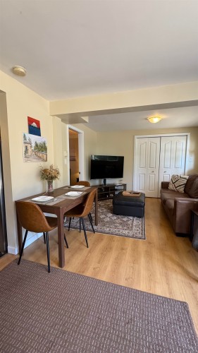 5345 Kensington Crescent, West Vancouver, BC 