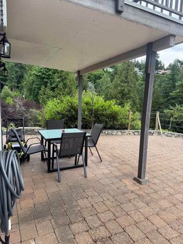5345 Kensington Crescent, West Vancouver, BC 