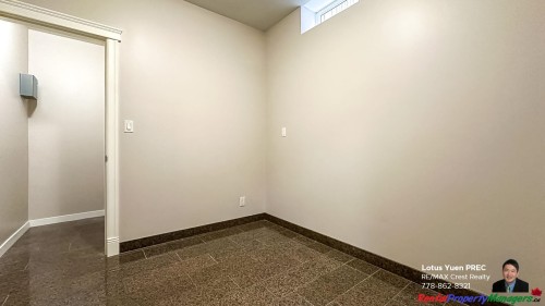 7729 Elliott Street, Vancouver, BC 