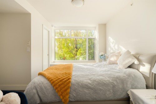 6190 Oak Street, Vancouver, BC 