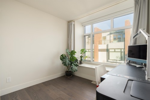 6190 Oak Street, Vancouver, BC 