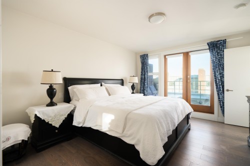 6190 Oak Street, Vancouver, BC 