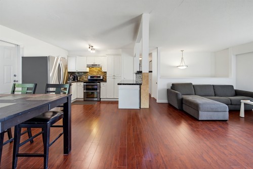 3992 St. Thomas Street, Port Coquitlam, BC 