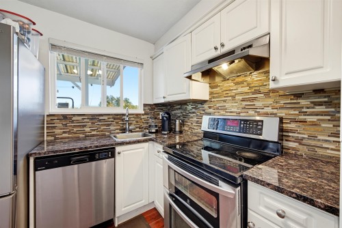 3992 St. Thomas Street, Port Coquitlam, BC 