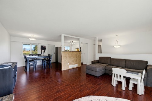 3992 St. Thomas Street, Port Coquitlam, BC 