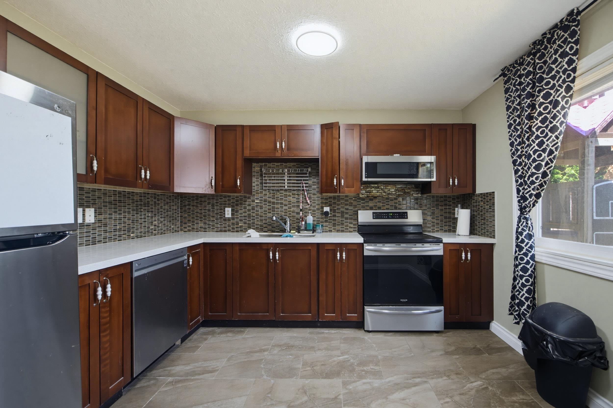 1194 Colin Place, Coquitlam, BC