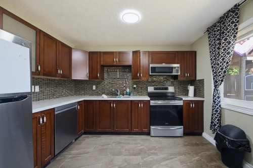 1194 Colin Place, Coquitlam, BC 