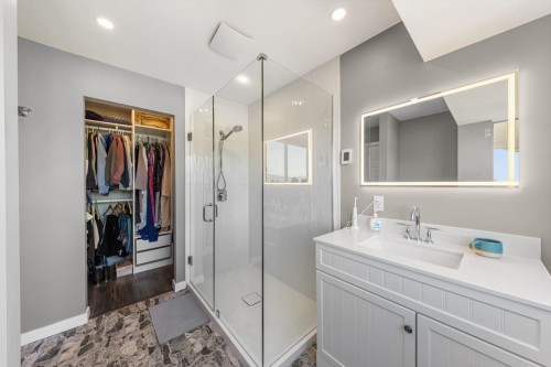 2137 Parapet Terrace, Port Coquitlam, BC 