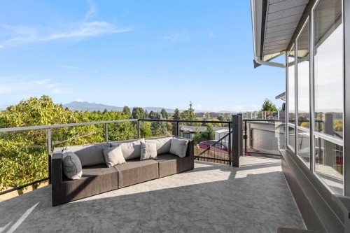 2137 Parapet Terrace, Port Coquitlam, BC 