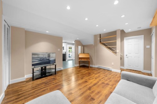 2137 Parapet Terrace, Port Coquitlam, BC 