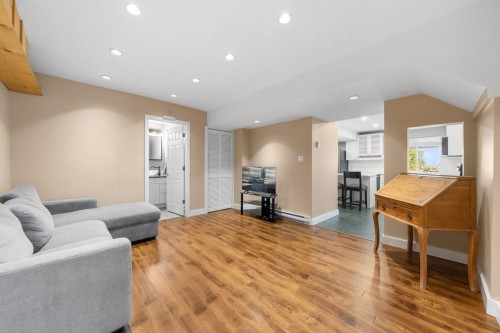 2137 Parapet Terrace, Port Coquitlam, BC 