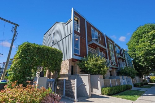 2337 Brunswick Street, Vancouver, BC 
