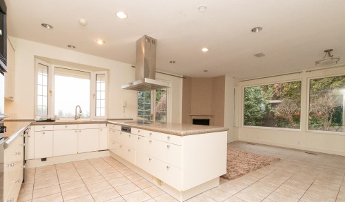 770 King Georges Way, West Vancouver, BC 
