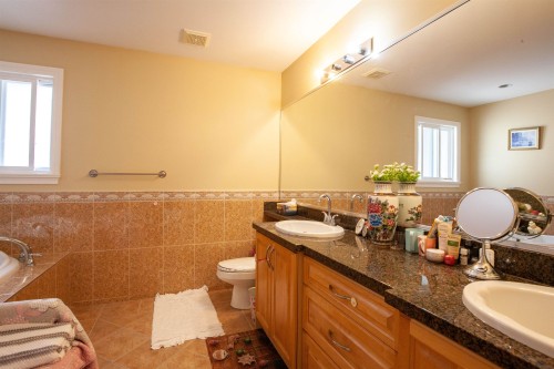 9380 No 3 Road, Richmond, BC 