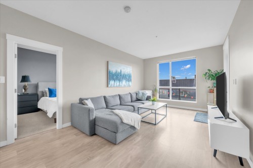 303-625 3rd Street E North Vancouver, BC V7L 0G3