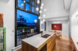 PH701-531 Beatty Street  Vancouver, BC V6B 0C5