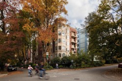 603-888 Bute Street  Vancouver, BC V6E 1Y5