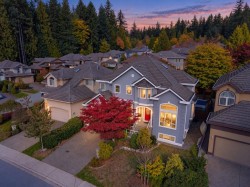 246 Parkside Drive  Port Moody, BC V3H 4Z8