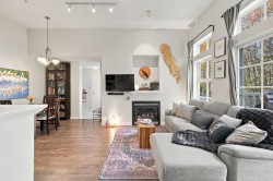 401-137 1st Street E North Vancouver, BC V7L 1B2